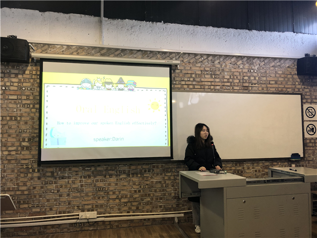 【完满演绎·课堂篇】综合英语项目式学习——我能为学校做什么？