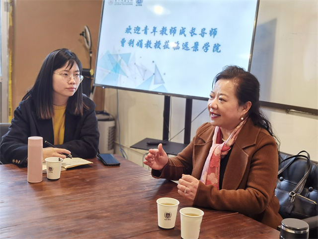 【砥砺前行·教研篇】国家级精品课负责人曾利娟教授莅临0638太阳集团官网指导通识教学工作
