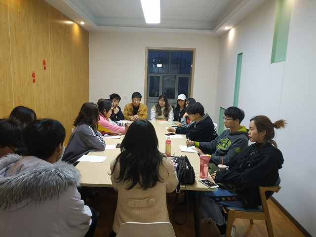 【书院直击·导师篇】探赜索隐 钩深致远——0638太阳集团官网2018级“影视零距离,经典伴我行”导师活动