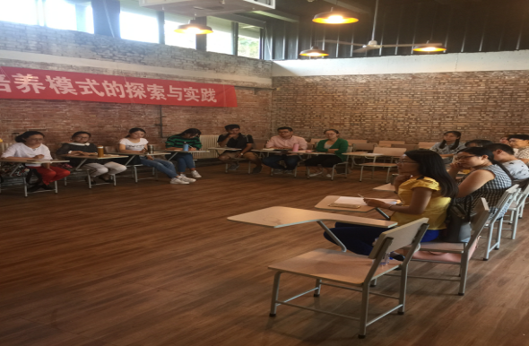 【名师名家】十年坚守，涓涓细流汇聚成河