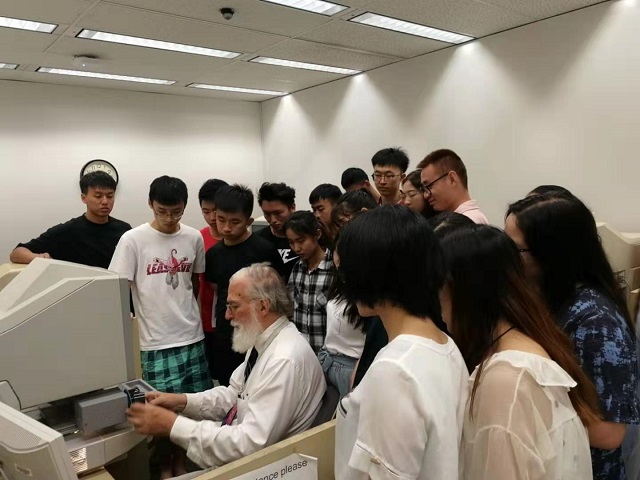 【NIU荣誉生】走进知识海洋,遨游原生花园