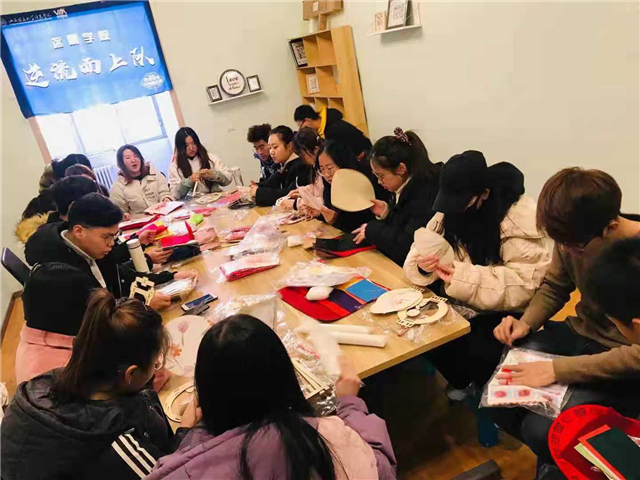 【传统文化·融合篇】拥抱传统文化,传播文化自信——葛乔老师导师团队“传统文化月”完满活动之“传统手工艺作坊”