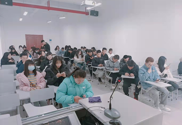 【完满演绎·课堂篇】品儒学经典,扬传统文化——《论语》双语诵读比赛成功举办