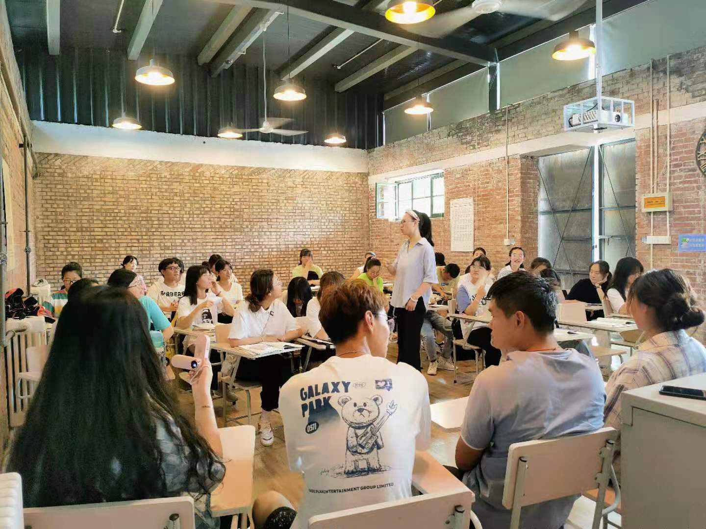 【完满演绎·课堂篇】“宏辞论道，以说会友”---主题辩论赛圆满结束