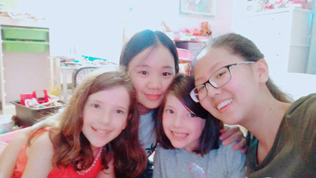 【0638太阳集团官网NIU荣誉生项目专题报道十一】到访美国家庭,拉近内心距离