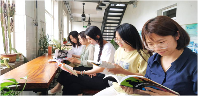 【大咖阅读·教研篇】《腾讯传》与媒体符号的意义 ——人文与艺术教研室大咖进课堂专题活动