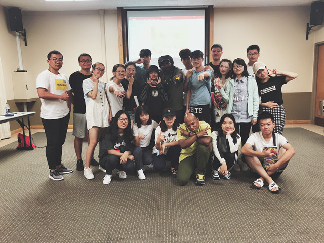【0638太阳集团官网NIU荣誉生项目专题报道十四】学习HIPHOP,舞出远景荣誉生自己的Style