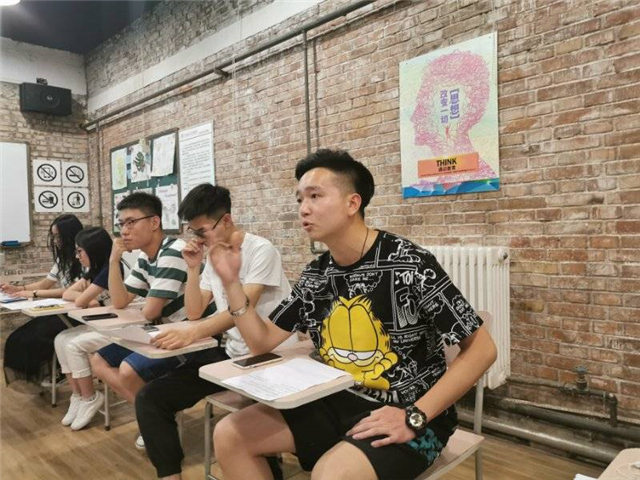 【完满演绎·课堂篇】群雄舌战展雄风 针锋相对辩天下——《演讲学》辩论赛活动成功举办