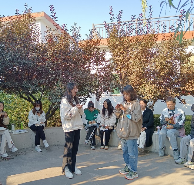 【完美演绎·课堂篇】午后花园会谈:如何在有朽的生命中实现不朽的价值?比如,爱情