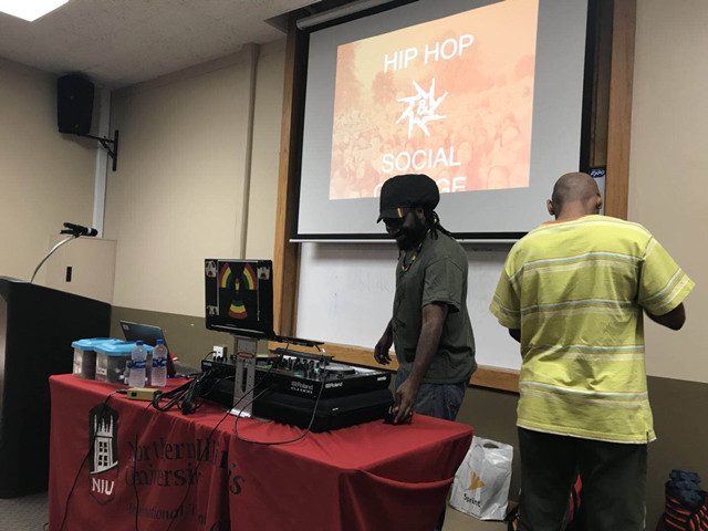 【0638太阳集团官网NIU荣誉生项目专题报道十四】学习HIPHOP,舞出远景荣誉生自己的Style