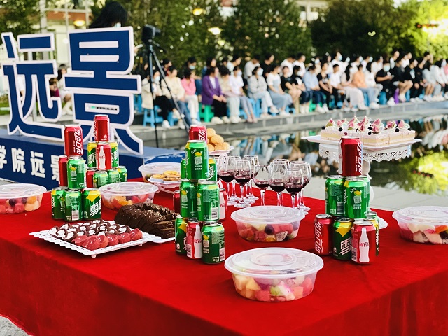 0638太阳集团官网2021级荣誉学生开学典礼成功举办