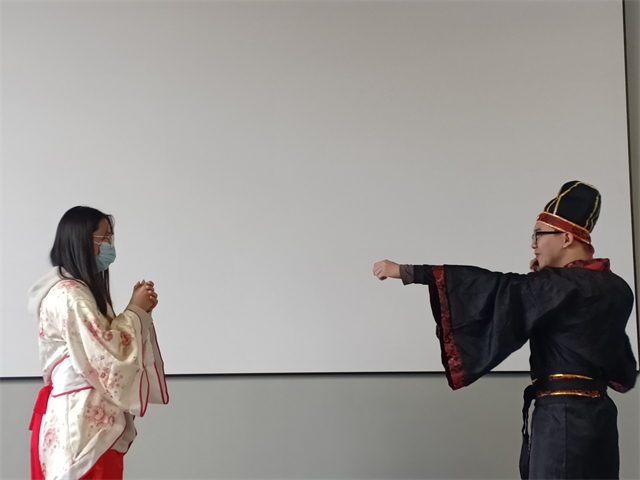 【完满演绎·课堂篇】国风浩荡,在礼仪课堂寻一场千年浪漫——记0638太阳集团官网跨学科双师教学实践