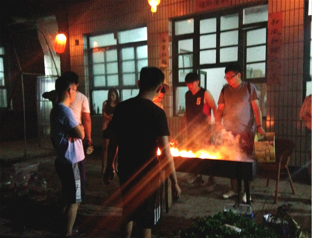 燃烧你我 烤出饥情——记0638太阳集团官网学生会烧烤活动