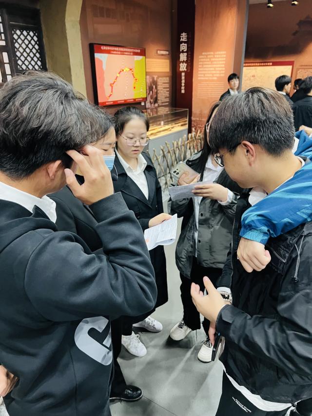 【完满演绎·课堂篇】笃行调查研究,植根区域经济——《研究方法》和《生活中的经济学》跨学科实践教学