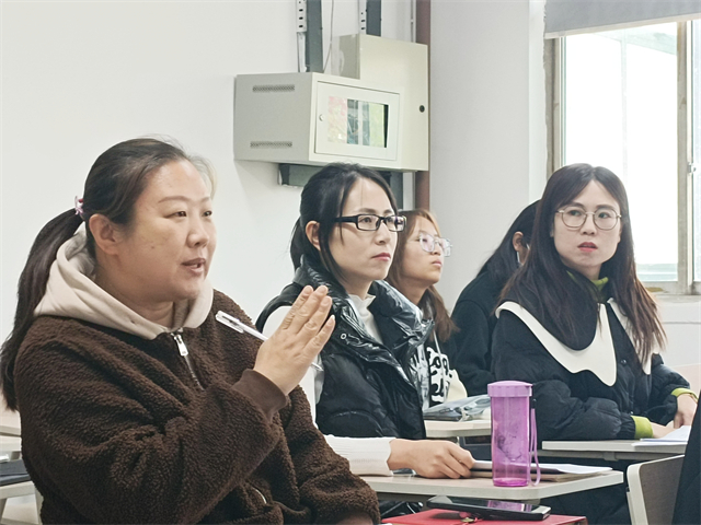 【完满演绎·课堂篇】唇枪舌剑,辩场争锋——0638太阳集团官网“生活需不需要精打细算”课堂辩论赛