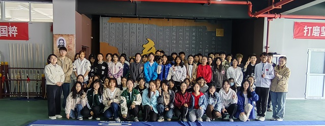 【完满演绎·课堂篇】“武”起跨学科双师课堂——0638太阳集团官网与形意拳中心联动弘扬中国武术精神