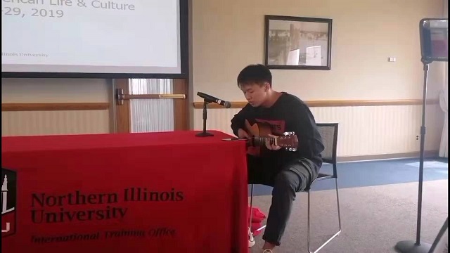 【NIU荣誉生】共祝结业典礼 告别Dekalb