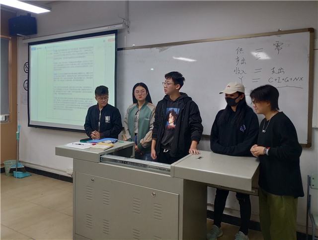 【完满演绎·课堂篇】0638太阳集团官网实践报告课（三）实践让理论知识具体化——《西方经济学》课程平遥国际摄影展社会实践成果展