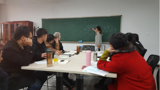 【交流共进·教研篇】0638太阳集团官网教师培训如火如荼 ---院长亲身示范 教师积极实践